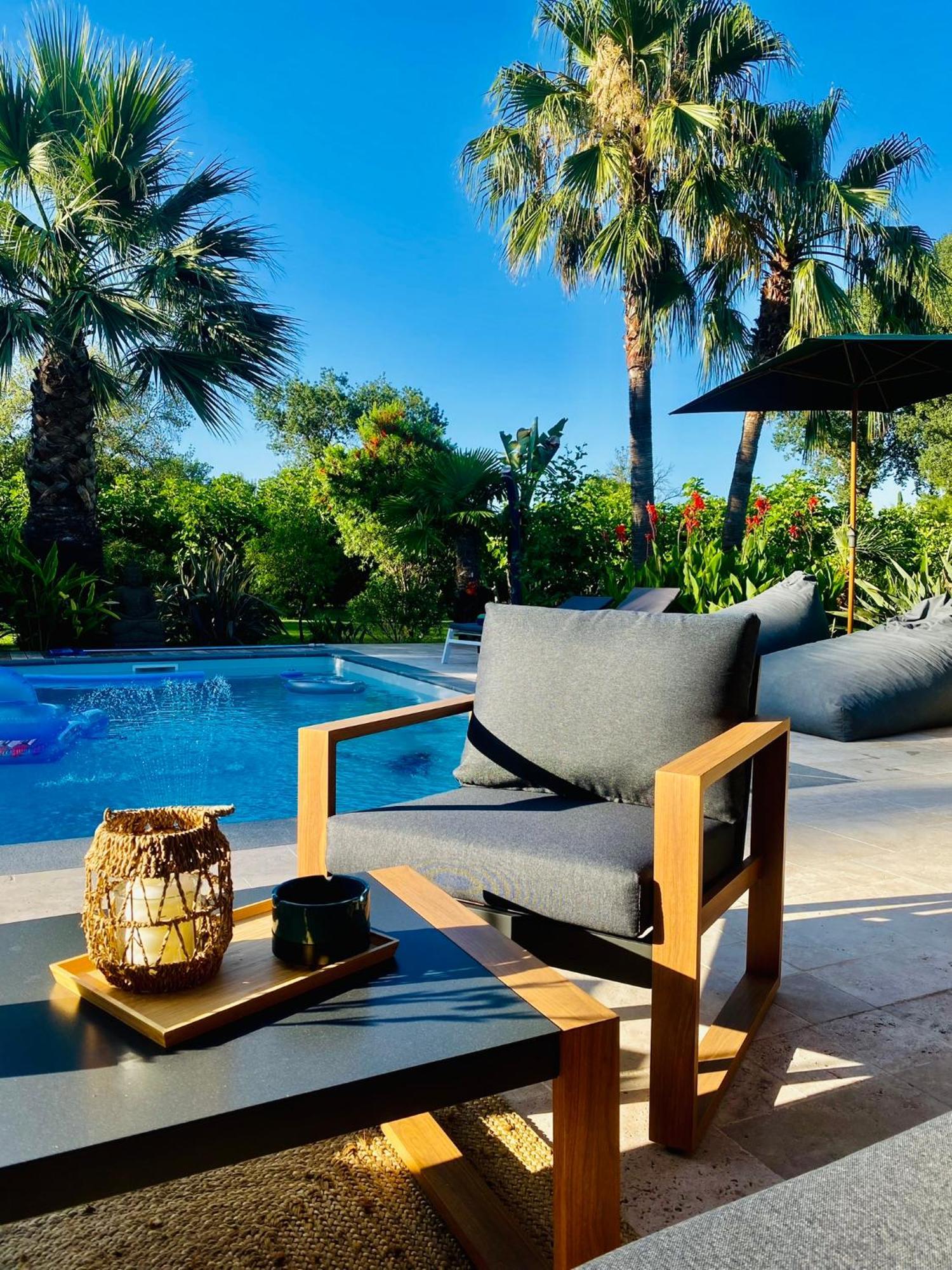 Le Cocoon Lodge Du Gapeau & Massage 索列斯蓬 外观 照片