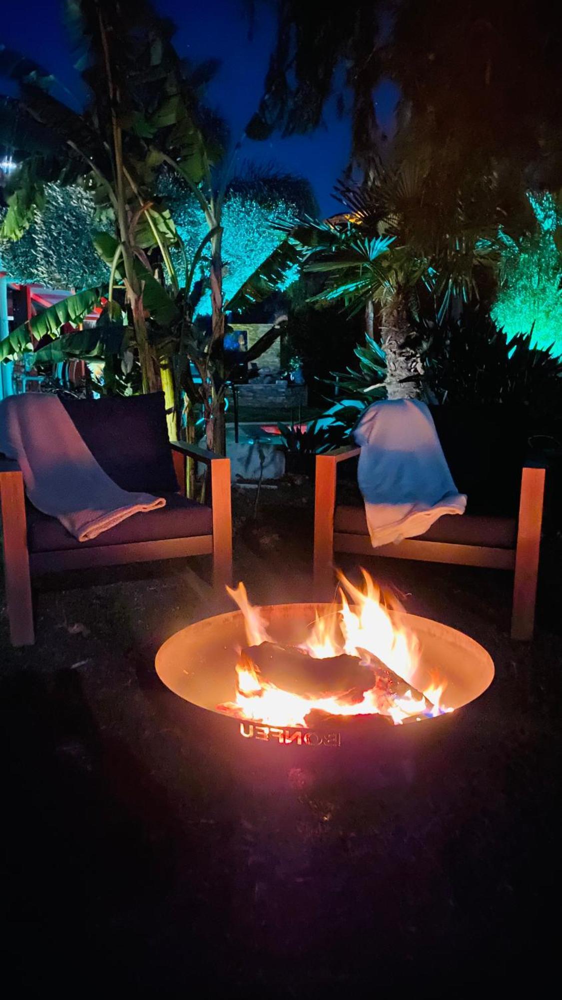Le Cocoon Lodge Du Gapeau & Massage 索列斯蓬 外观 照片